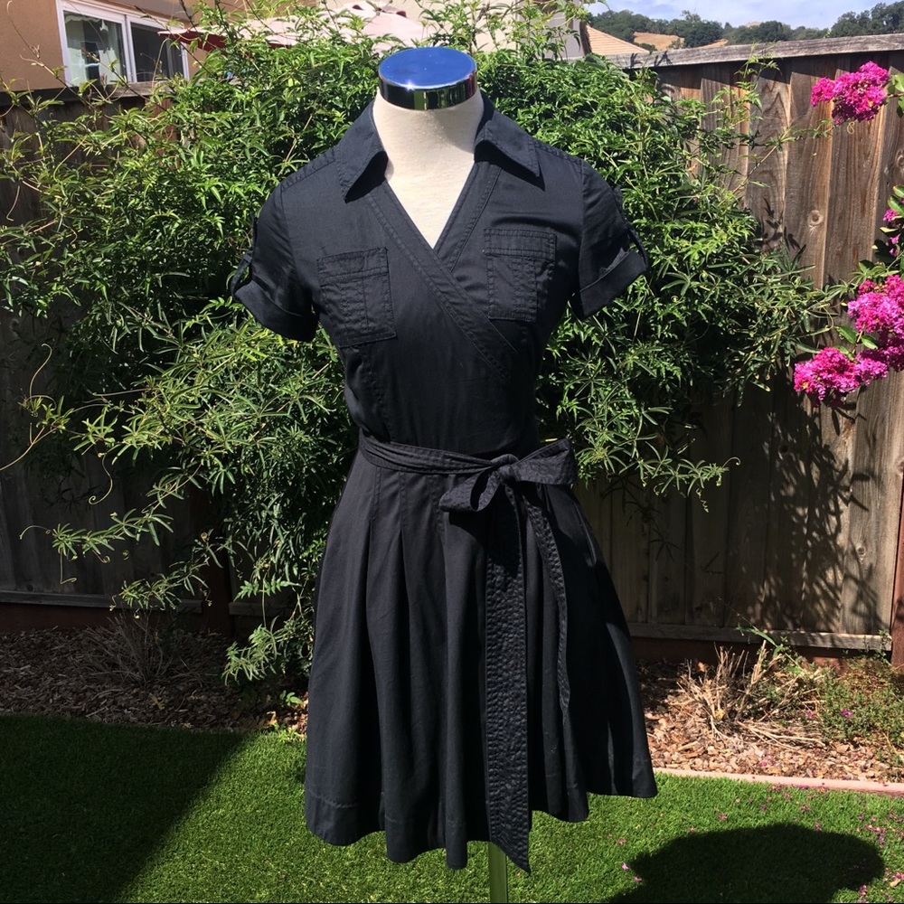 Banana Republic Black Wrap Dress Like New Size 2